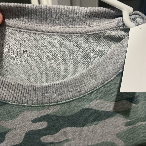 Favorite daughter sweater - Picture 3 of 3